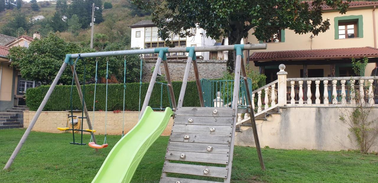 Vv La Pumarada De Limes II Cangas De Narcea Extérieur photo