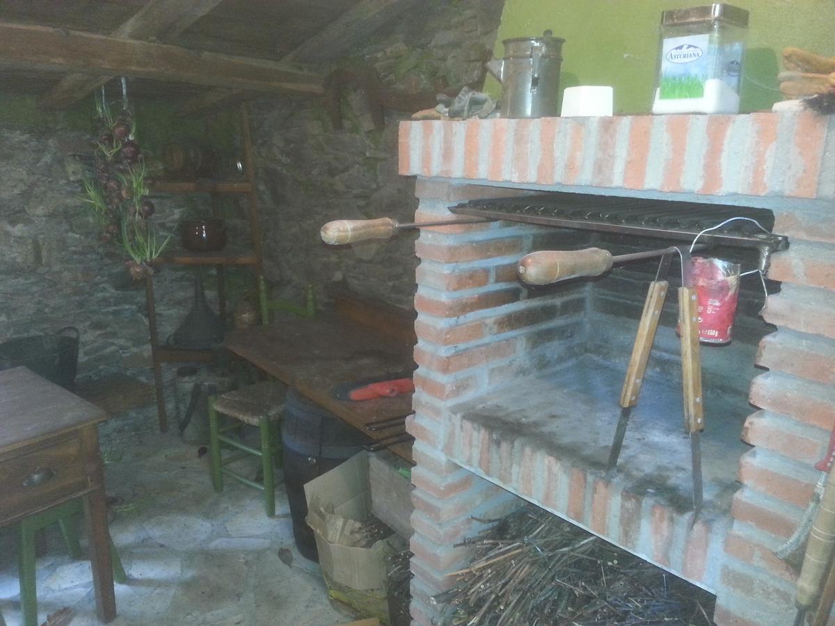 Vv La Pumarada De Limes II Cangas De Narcea Extérieur photo